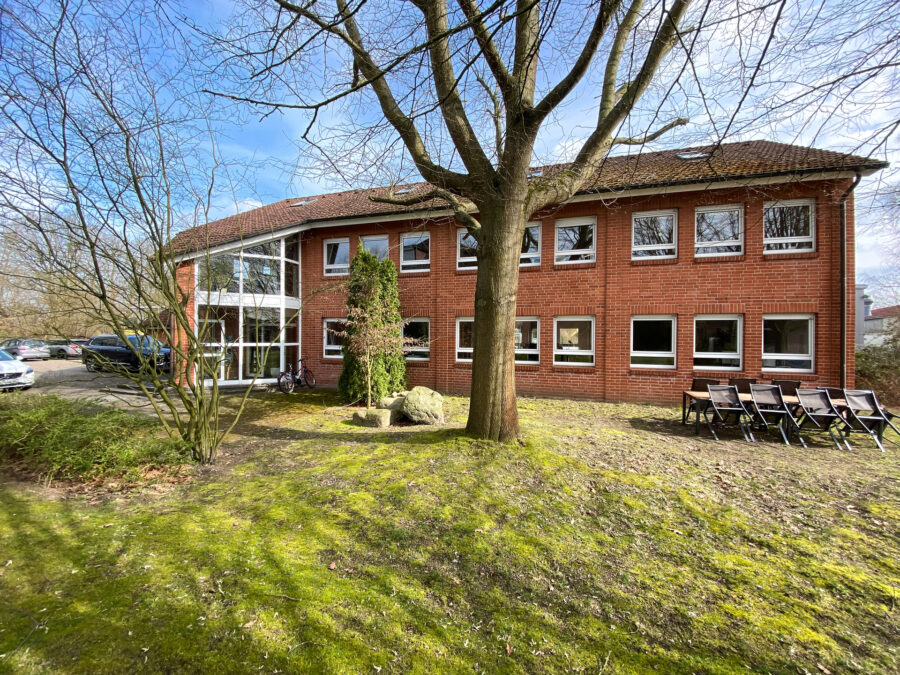 Gepflegtes Bürogebäude im Gewerbegebiet von Reppenstedt – Böhmsholzer Weg 3, 21391 Reppenstedt, Bürofläche