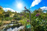 Einfamilienhaus auf einem großen Eigentumsgrundstück in ruhiger Wohnlage - Wasseranschlüsse sind großzügig im Garten verteilt